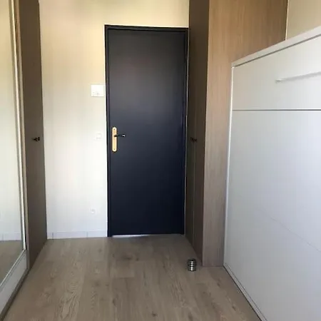 Luxury Apartment 4 W Pool, Sea And Mountain Views Apartamento