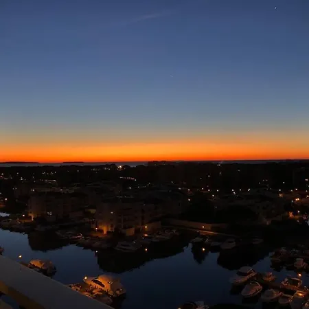 Luxury Apartment 4 W Pool, Sea And Mountain Views *