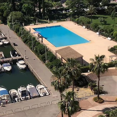 Vue Mer Et Grand Confort A Mandelieu La Napoule