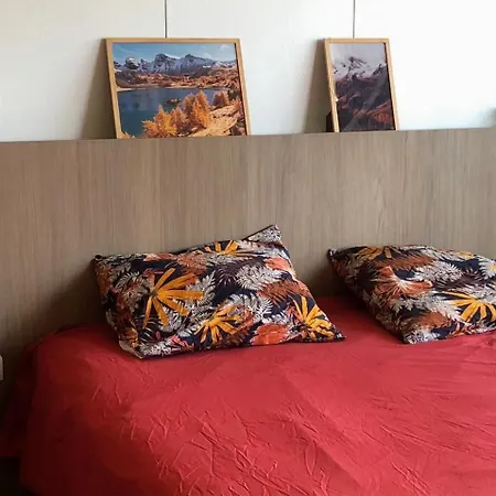 Luxury High Floor, Ac, Pool, Sea, Mountain Views Appartamento